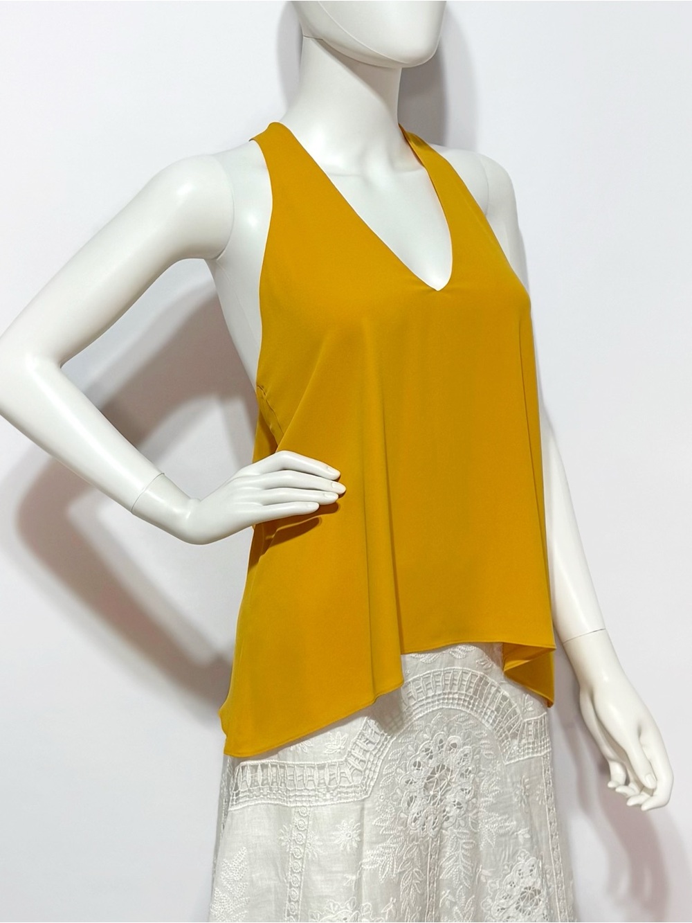 BCBGMaxAzria Mustard Minimalist V-Neck Sleeveless Camisole | Size XXS - Picture 4 of 7